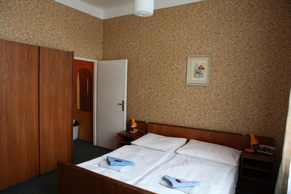 Hotel Michle Прага Екстер'єр фото