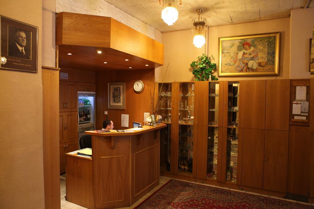 Hotel Michle Прага Екстер'єр фото